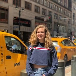 Meet your Posher, Alix